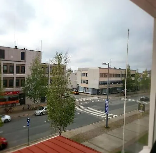 20 - In Centre, Free Parking! * Kemi