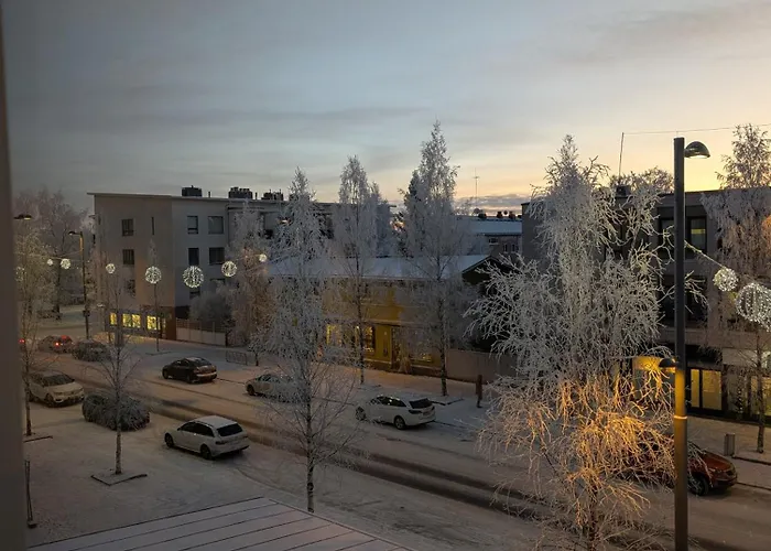 20 - In Centre, Free Parking!